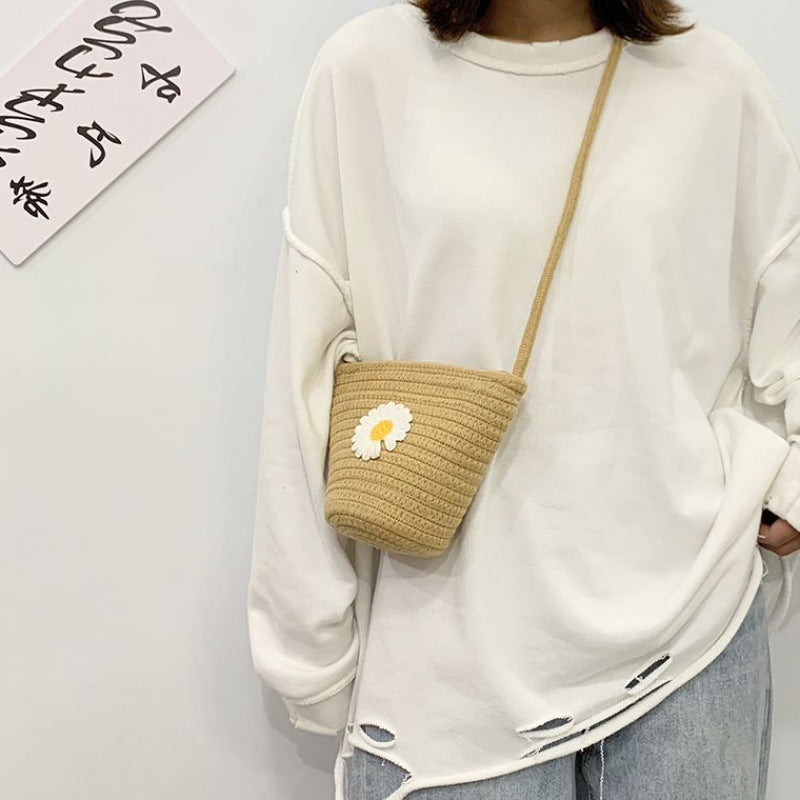 Super Fire Little Daisy Woven Bucket Bag Mori Girl One Shoulder